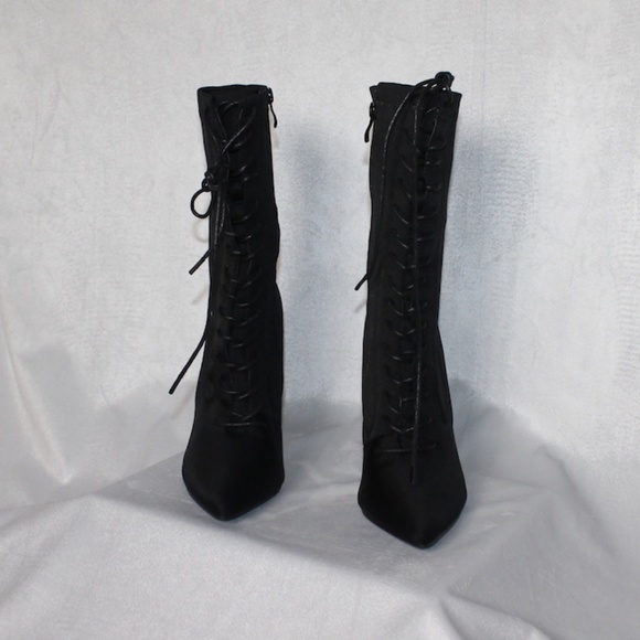 Black Lace-Up Heeled Calf Boot - Picture 4 of 6